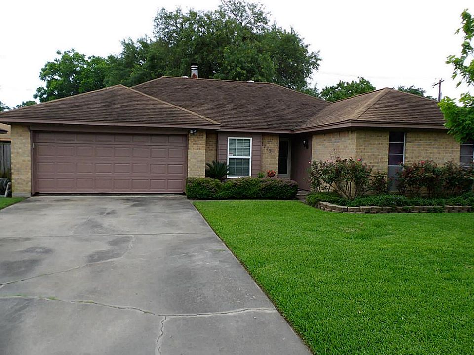 1st image of 2717 8th Ave N