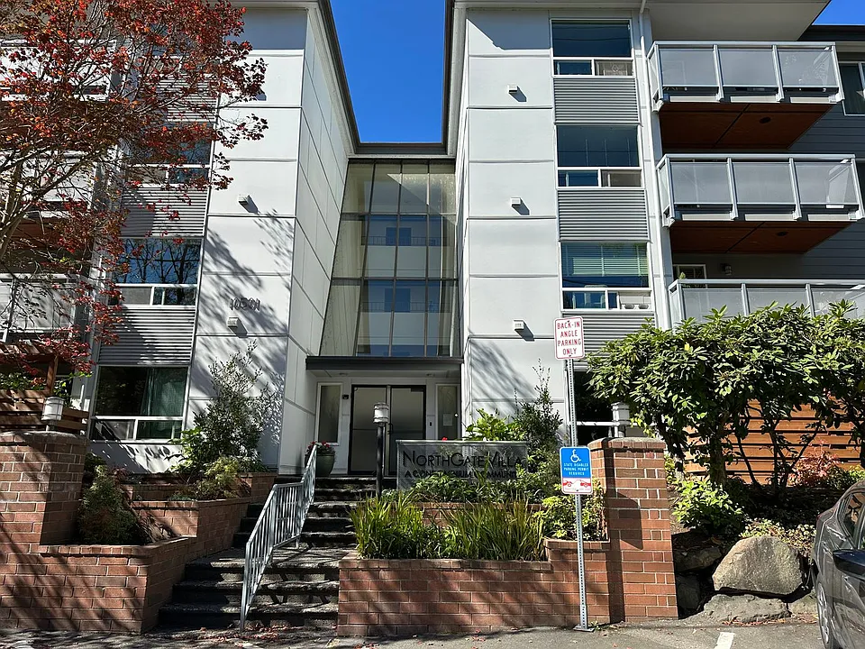10501 8th Ave NE #232