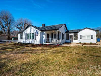 1429 17th Ave NE, Hickory, NC, 28601