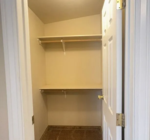311 N Highland Dr — Photo 20