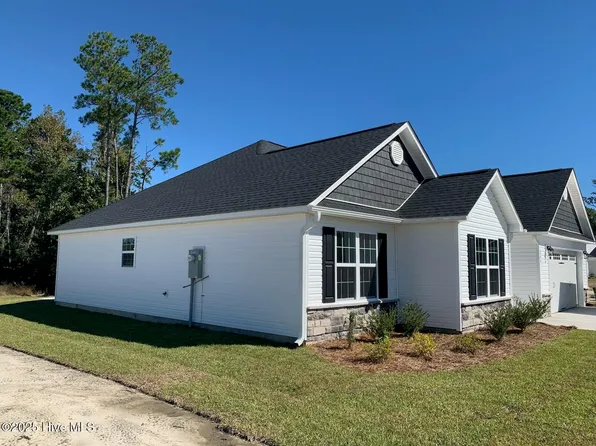 209 Little Bird Lane, Jacksonville, NC 28546