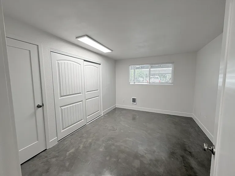 17910 SE Division St #4 — Photo 11