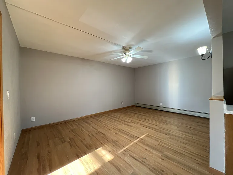 1722 Hamblin Ct #5 — Photo 7