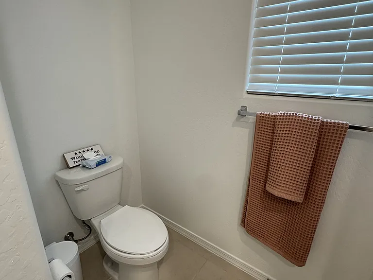 643 W Riparian Dr — Photo 12