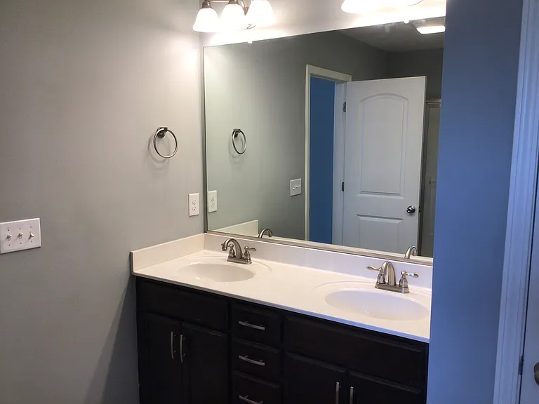 2980 Cameron Village Ct — Photo 9