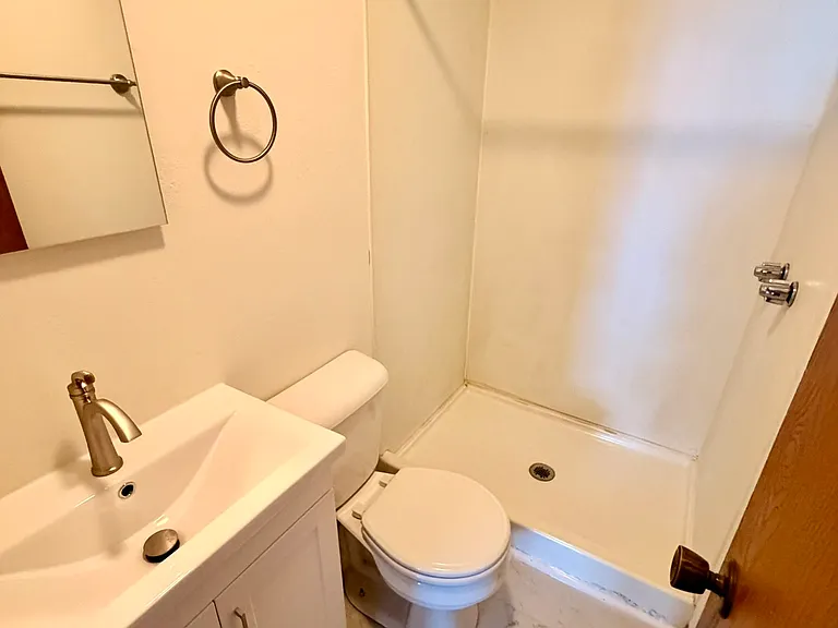 320 S Cherry St — Photo 10