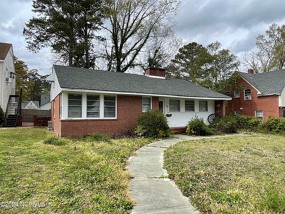 2nd image of 208 Lewis Street