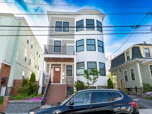 86 Fremont St #2, Somerville, MA 02145