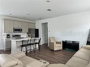 1 bed, 1.0 bath, 780 sqft, $1,850 — Photo 2