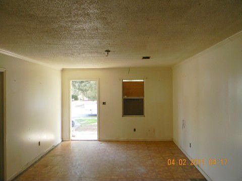 3rd image of 1726 Marble Ave