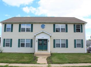574 N Cedar St APT 4, Schoolcraft, MI 49087
