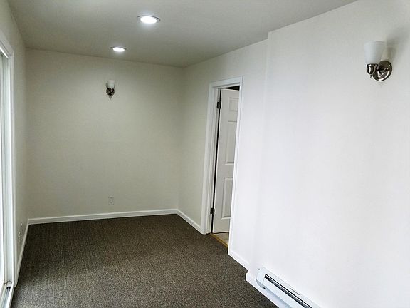 2nd image of 1611 Franklin St APT 205