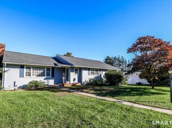 9 Kendall Terrace East, Danbury, CT 06811