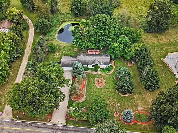 3rd image of 3115 Brogan Rd