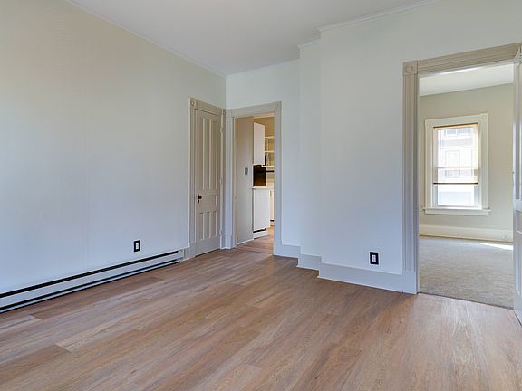 4th image of 10 Hamilton St #2R