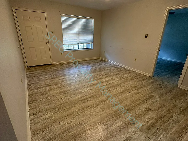 1250 Cumulus Dr — Photo 1