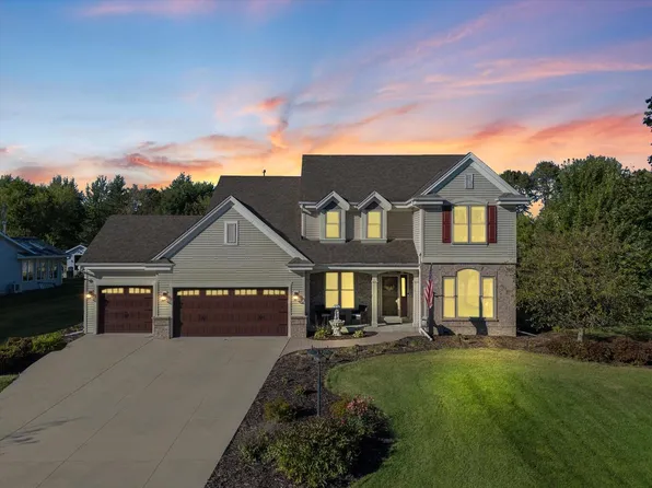 226 Pheasant LANE, West Bend, WI 53090