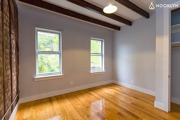 Rented by Nooklyn NYC LLC | media 36