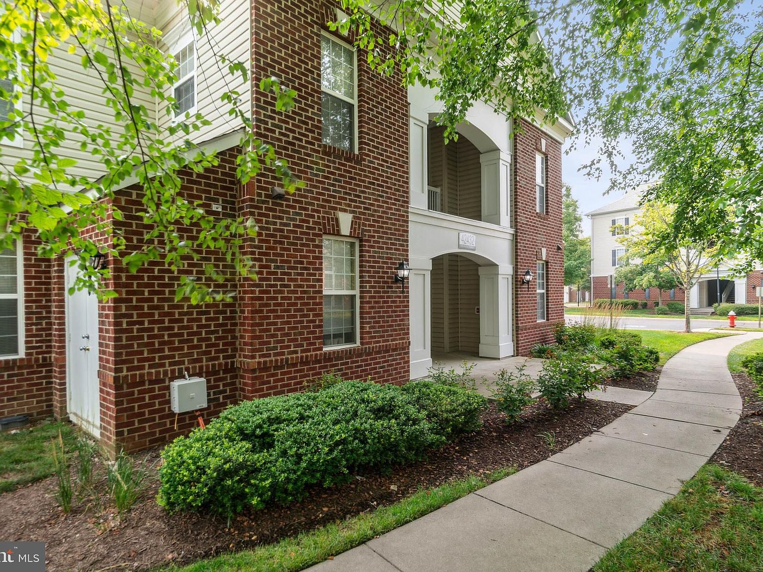 42432 Hollyhock Ter UNIT 104, Brambleton, VA 20148 Zillow