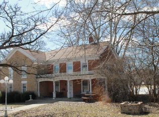 102 W Baldwin St, Apple River, IL 61001