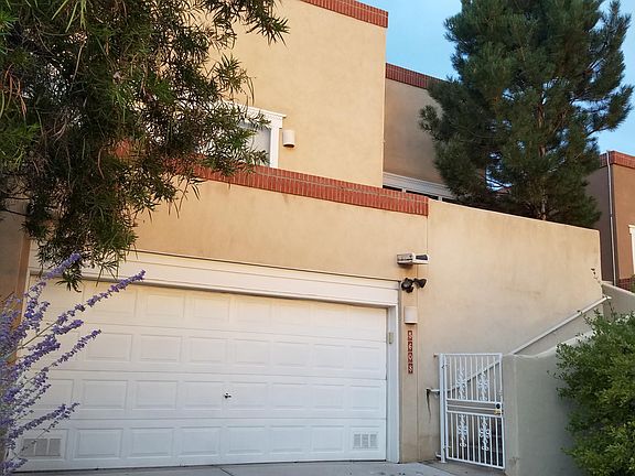 2nd image of 5608 Bosque Vista Dr NE