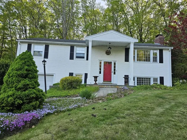 31 Greystone Rd, Franklin, MA 02038