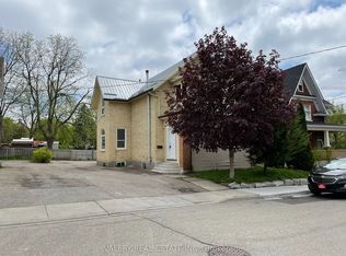 49 Madison Ave N, Kitchener, ON N2H 2Z5