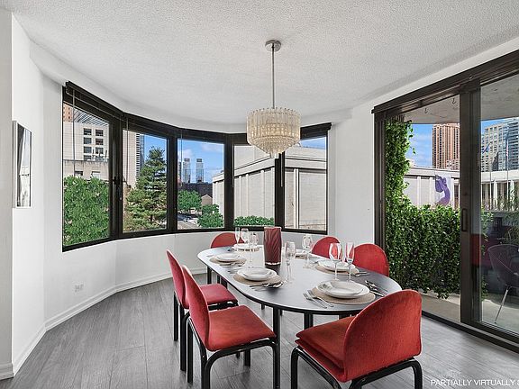 3rd image of 44 W 62nd St APT 4B