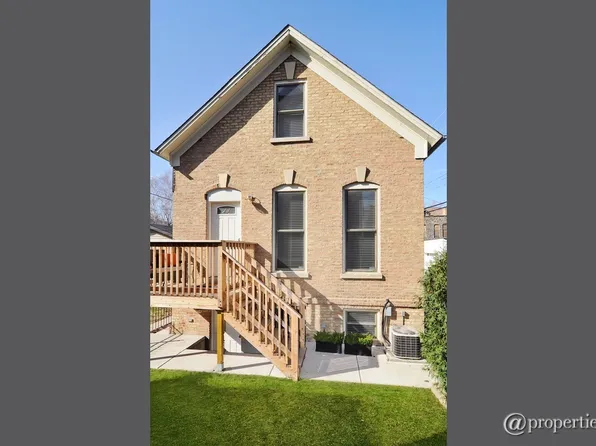 2118 W Schiller St, Chicago, IL 60622