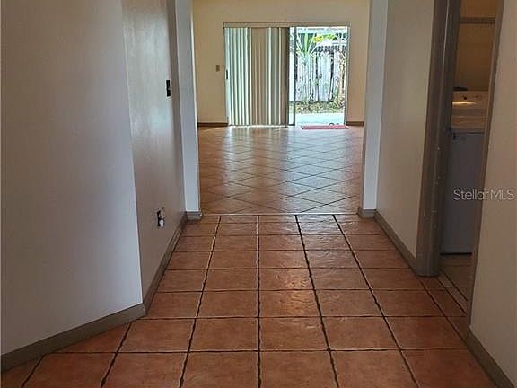 5th image of 5204 Oceanside Ct