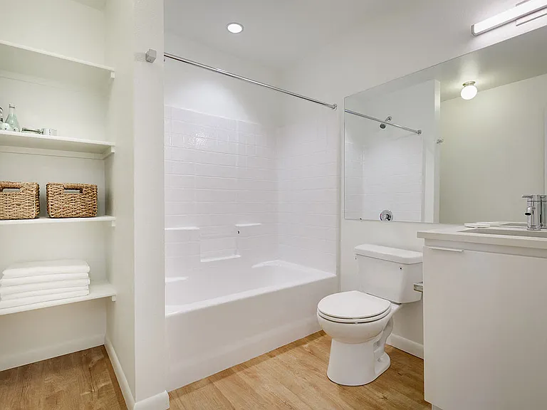 The Watercooler Apartments — Photo 20