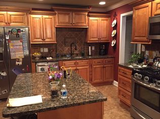 662 Bramblebush Dr, Bowling Green, KY 42103