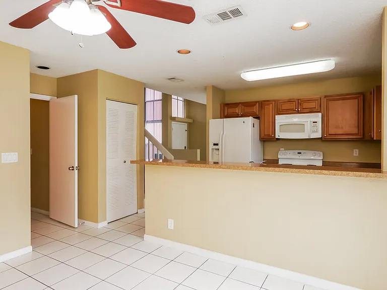 3275 W Buena Vista Dr — Photo 8