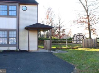 625 Chaucer Ct, Warminster, PA