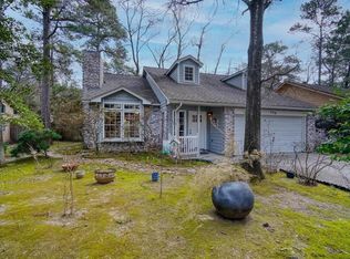 230 S Pathfinders Cir, Spring, TX 77381