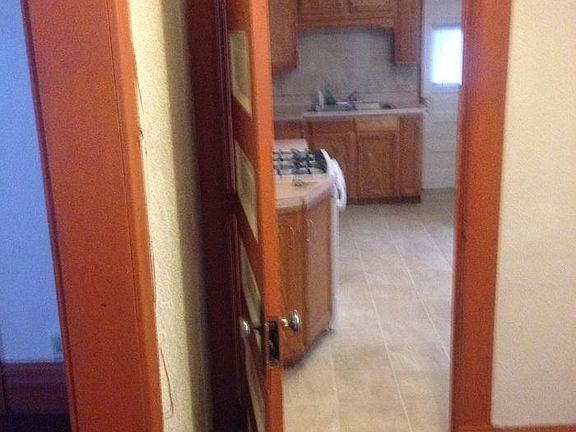 2nd image of 2927 Dupont Ave N