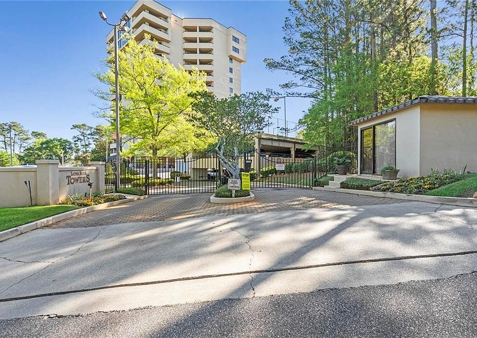 1st image of 100 Tower Dr APT 203
