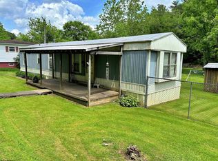 38 South St, Salem, WV 26426