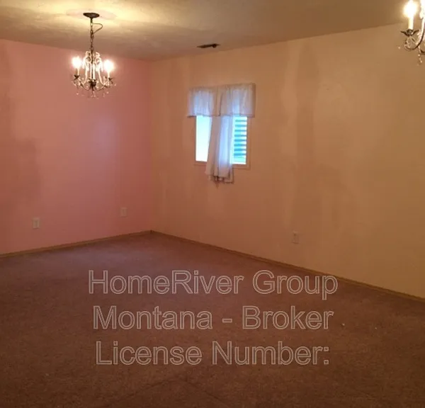 516 Connor Ct — Photo 15