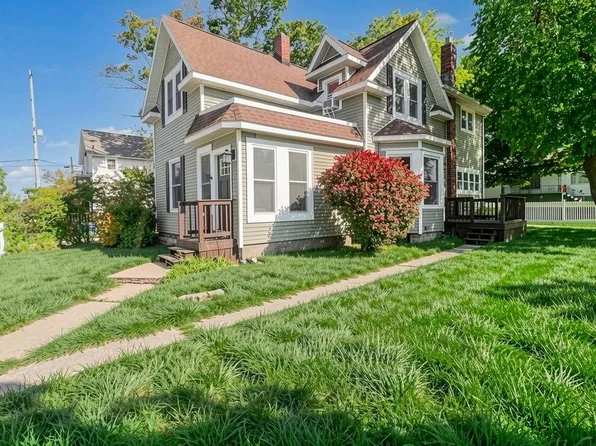 209 S Washington Ave, Ludington, MI 49431