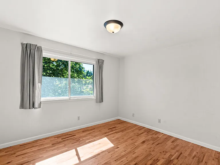 805 Walker Ave — Photo 18