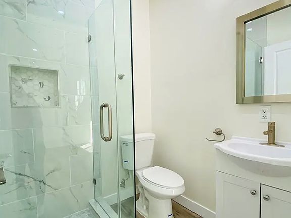 3rd image of 4033 Adair St