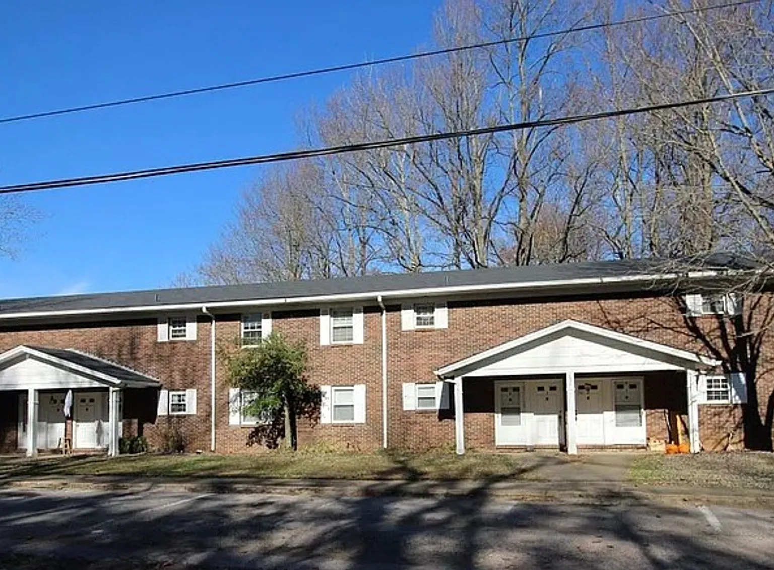 690 College Dr. — Photo 1