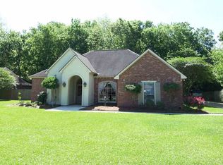 4487 Roseland Dr, Port Allen, LA 70767