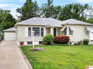 2925 S 44th St, Lincoln, NE 68506