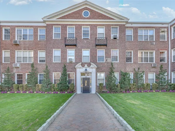 819 Broadway #1-G, Woodmere, NY 11598