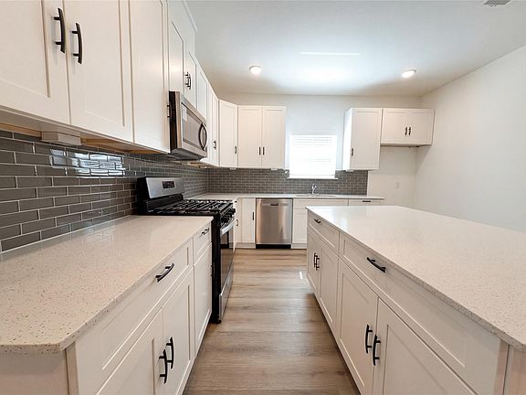 2nd image of 15376 Coaltown Rd