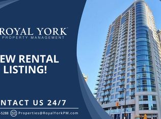 242 Rideau St #806, Ottawa, ON K1N0B7
