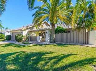 6561 Waterford Cir, Sarasota, FL 34238