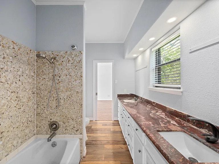 5230 Meadow Forest Dr — Photo 45